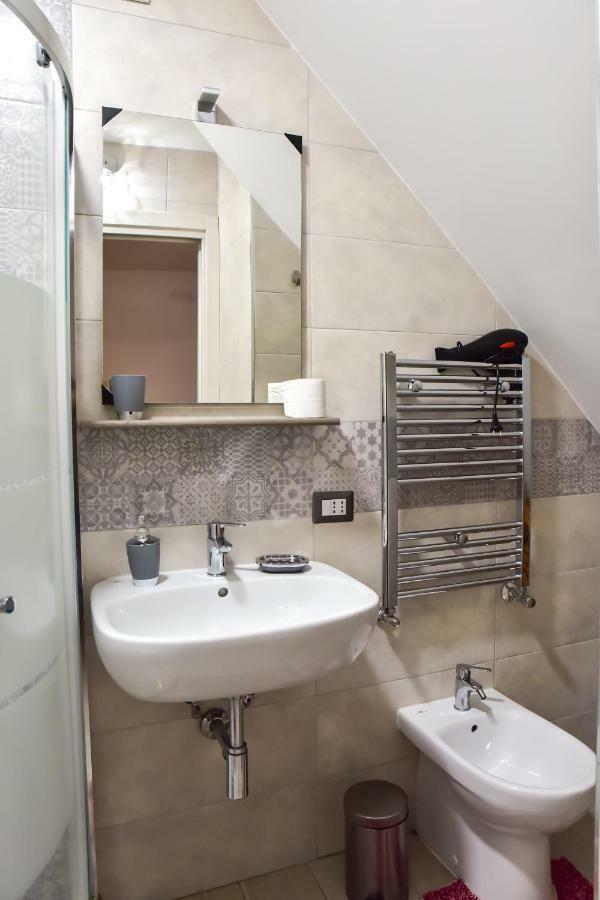 Vecchia Napoli - Anticaglia Apartment ภายนอก รูปภาพ